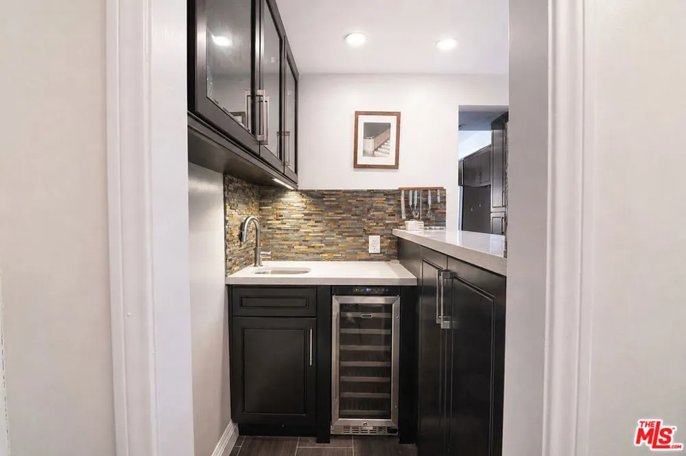 1434 Greenfield Avenue #303 Los Angeles, CA 90025