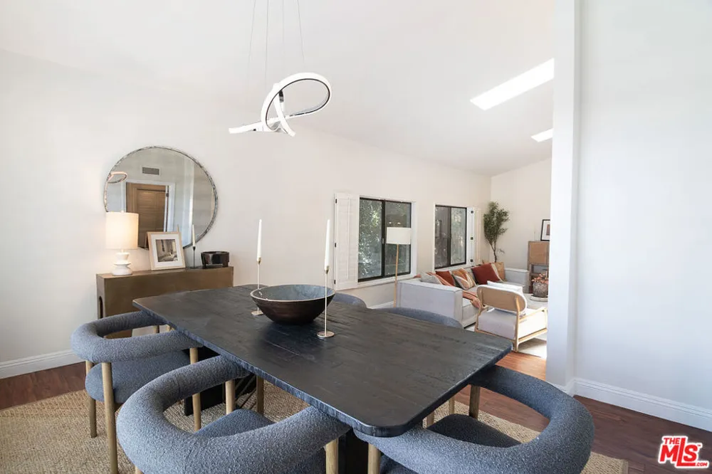 1434 Greenfield Avenue #303 Los Angeles, CA 90025
