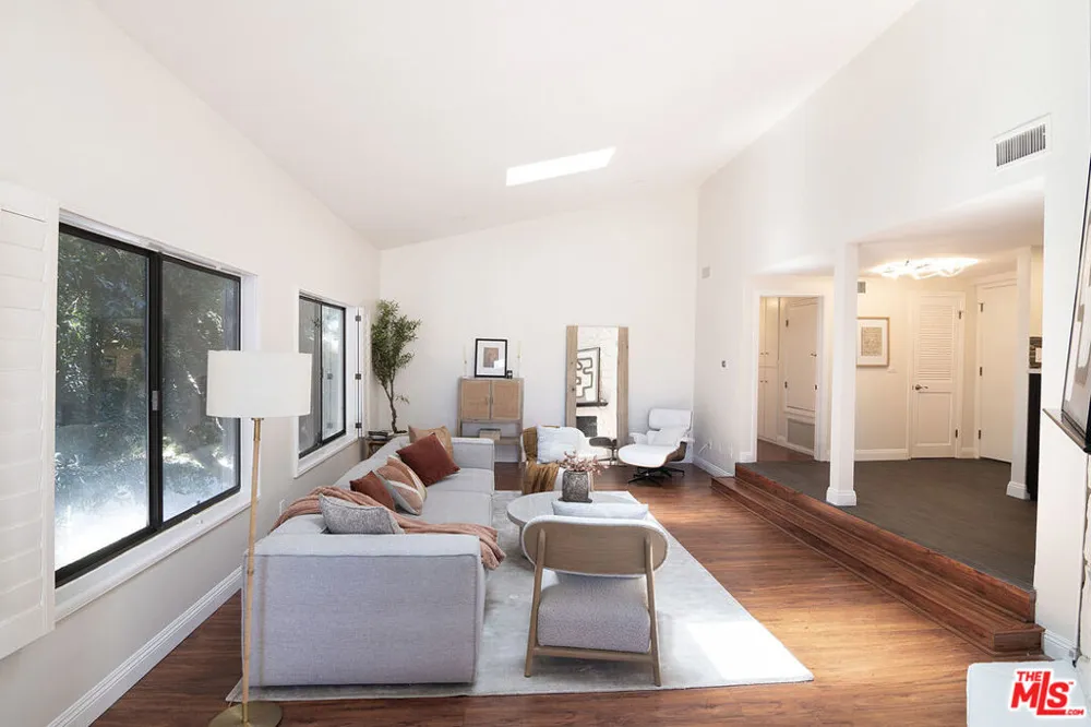1434 Greenfield Avenue #303 Los Angeles, CA 90025