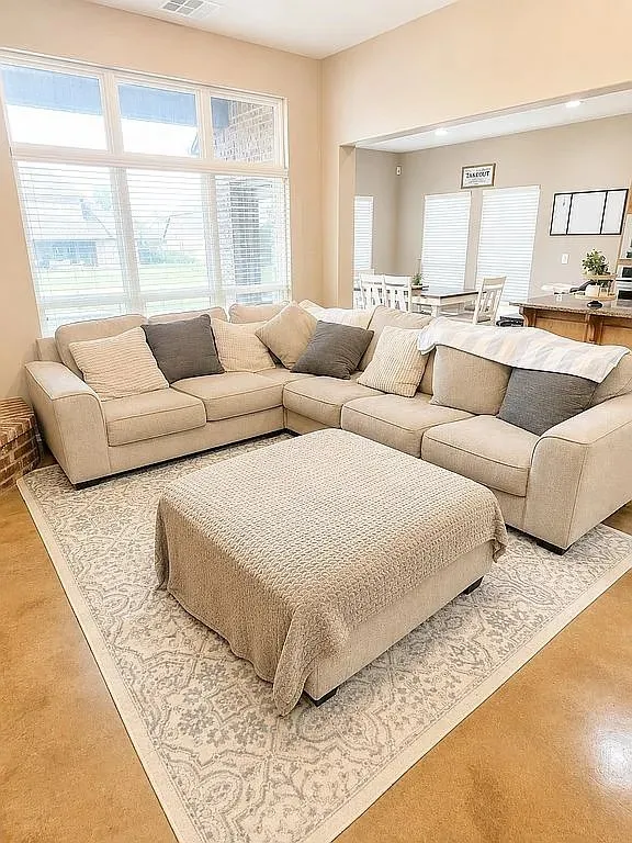 7035 E 127th Street S Bixby, OK 74008