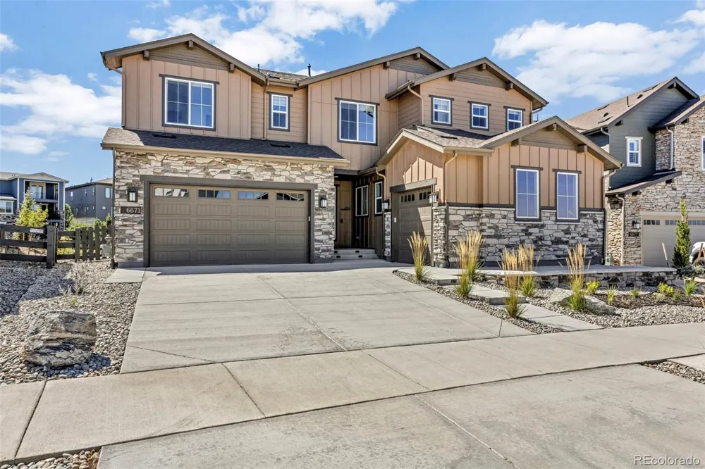 6671 Cross Bridge Circle Castle Rock, CO 80108