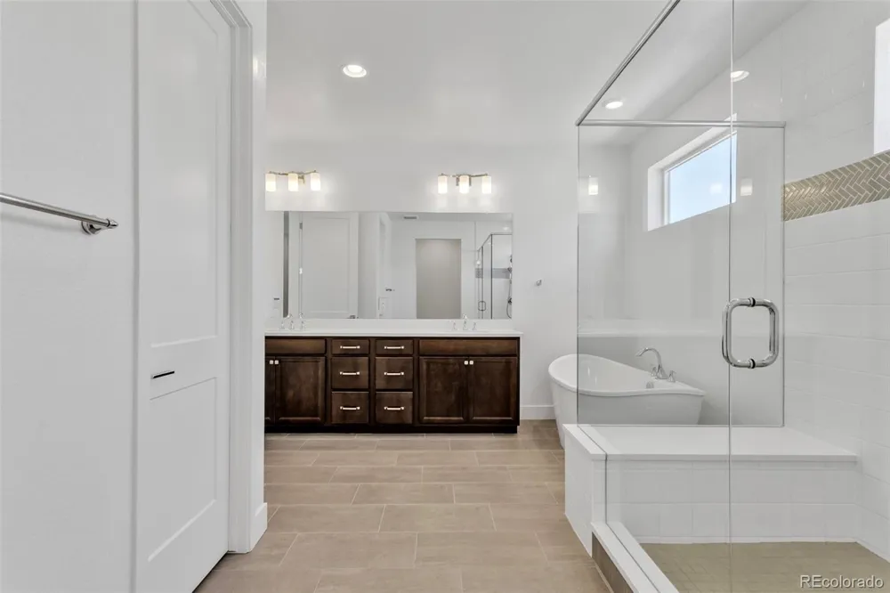 6671 Cross Bridge Circle Castle Rock, CO 80108