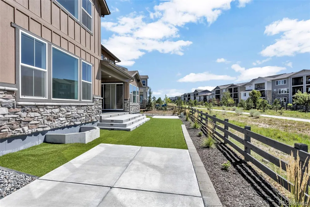 6671 Cross Bridge Circle Castle Rock, CO 80108