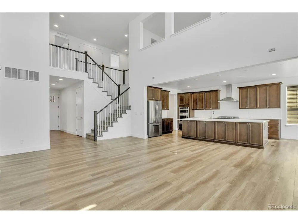6671 Cross Bridge Circle Castle Rock, CO 80108