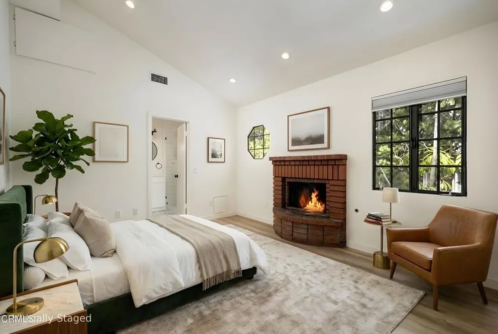 125 Bath Street #B2 Santa Barbara, CA 93101