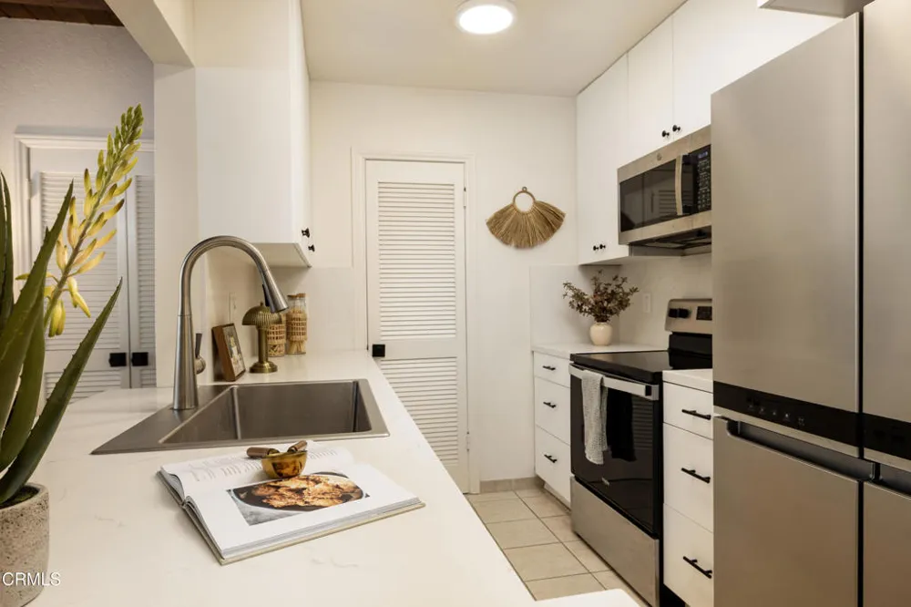 125 Bath Street #B2 Santa Barbara, CA 93101