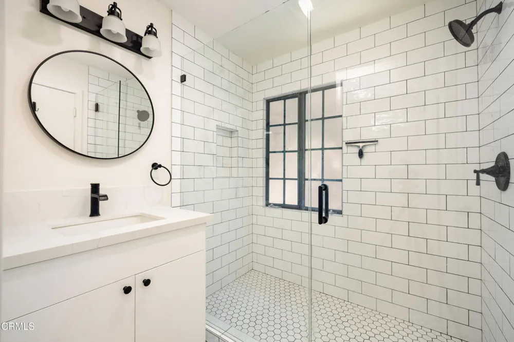 125 Bath Street #B2 Santa Barbara, CA 93101