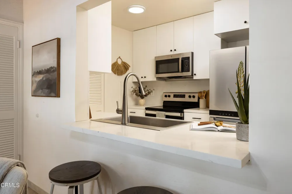 125 Bath Street #B2 Santa Barbara, CA 93101