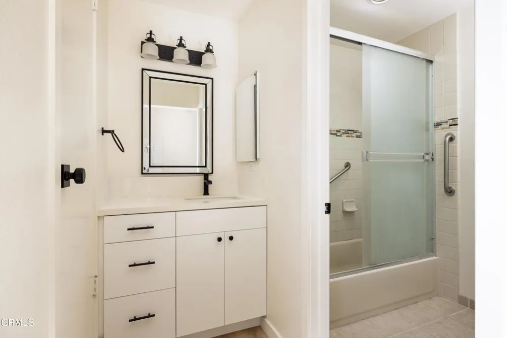 125 Bath Street #B2 Santa Barbara, CA 93101