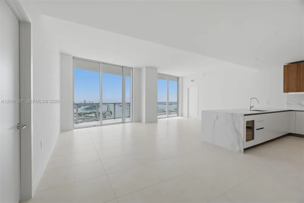 1400 BISCAYNE BLVD #4604C Miami, FL 33132