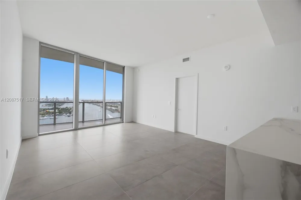 1400 BISCAYNE BLVD #4604C Miami, FL 33132