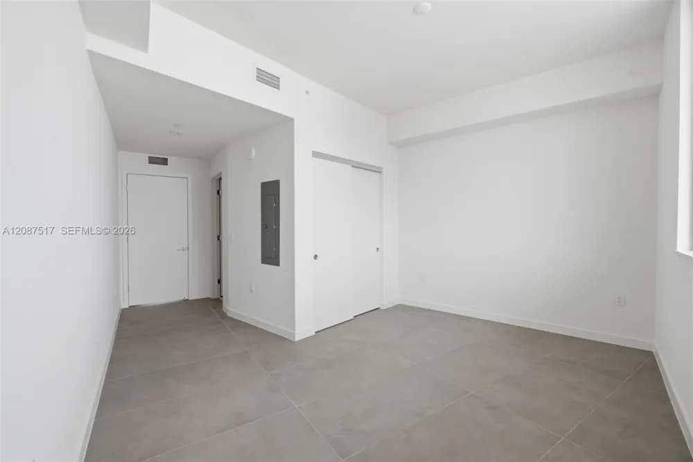 1400 BISCAYNE BLVD #4604C Miami, FL 33132