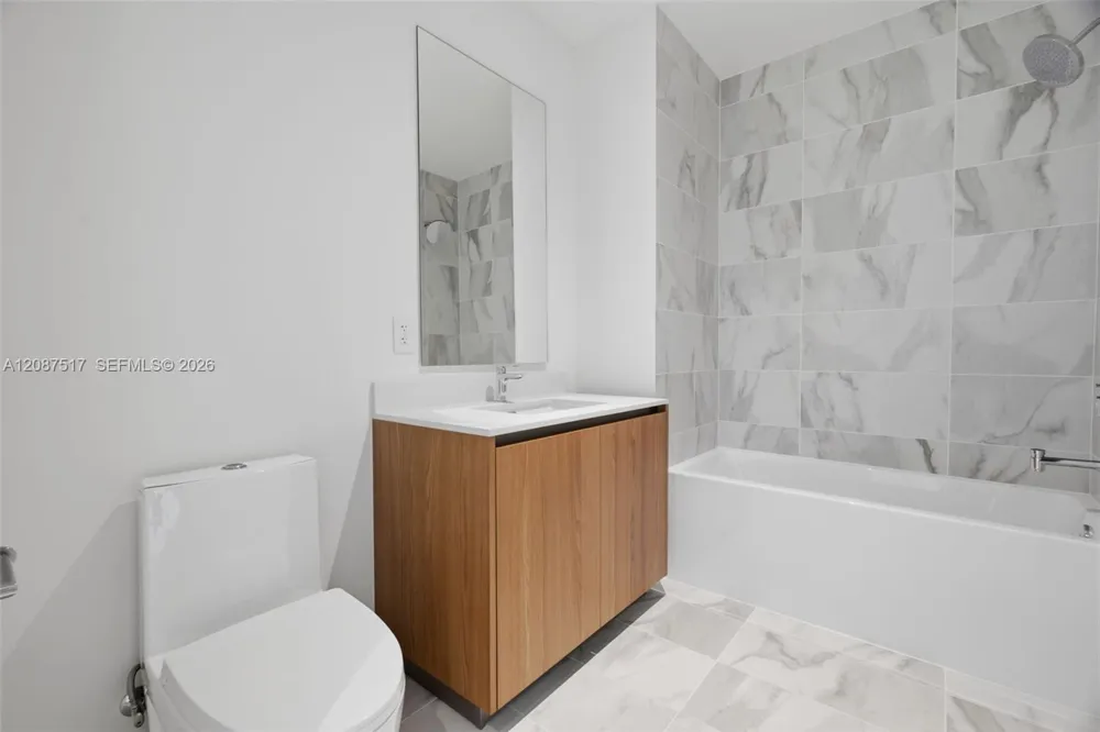 1400 BISCAYNE BLVD #4604C Miami, FL 33132