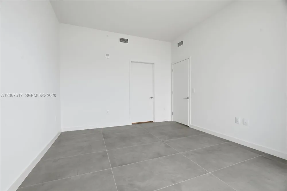 1400 BISCAYNE BLVD #4604C Miami, FL 33132