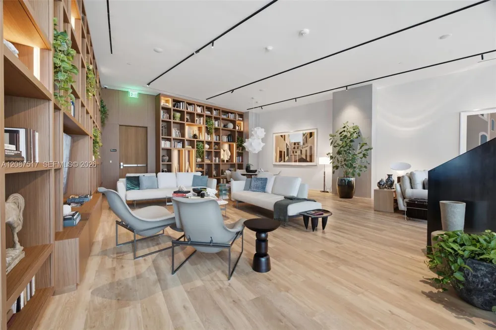 1400 BISCAYNE BLVD #4604C Miami, FL 33132