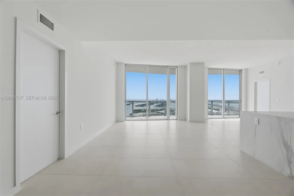 1400 BISCAYNE BLVD #4604C Miami, FL 33132