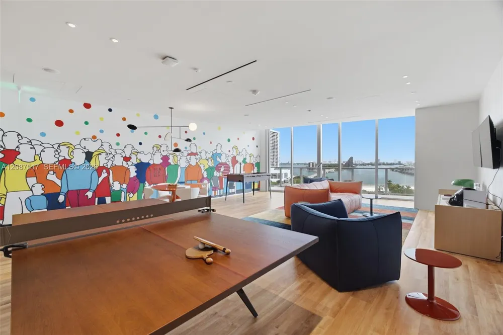 1400 BISCAYNE BLVD #4604C Miami, FL 33132