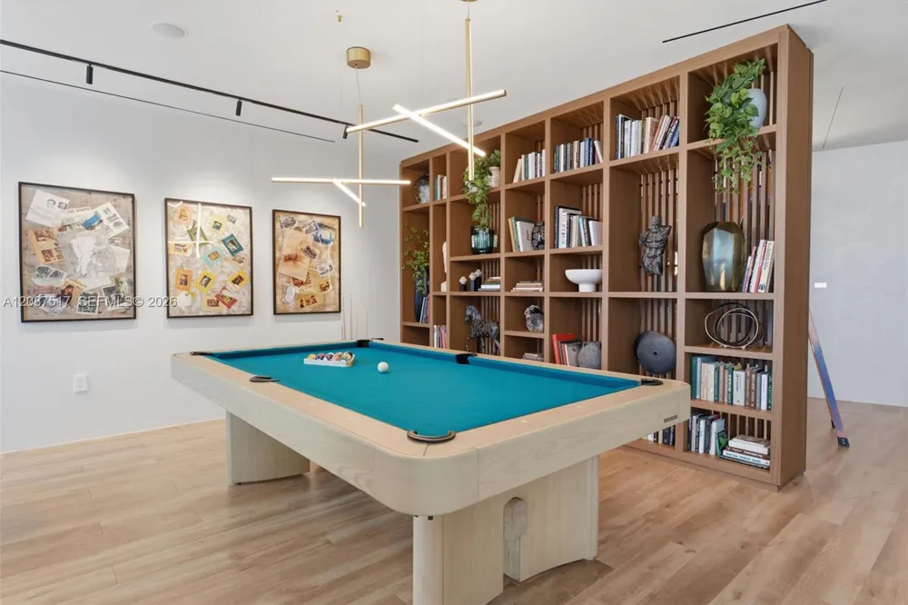 1400 BISCAYNE BLVD #4604C Miami, FL 33132