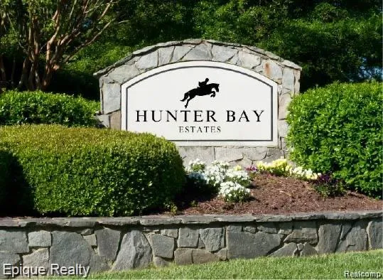 29736 Red Fox Lane Chesterfield Township, MI 48047