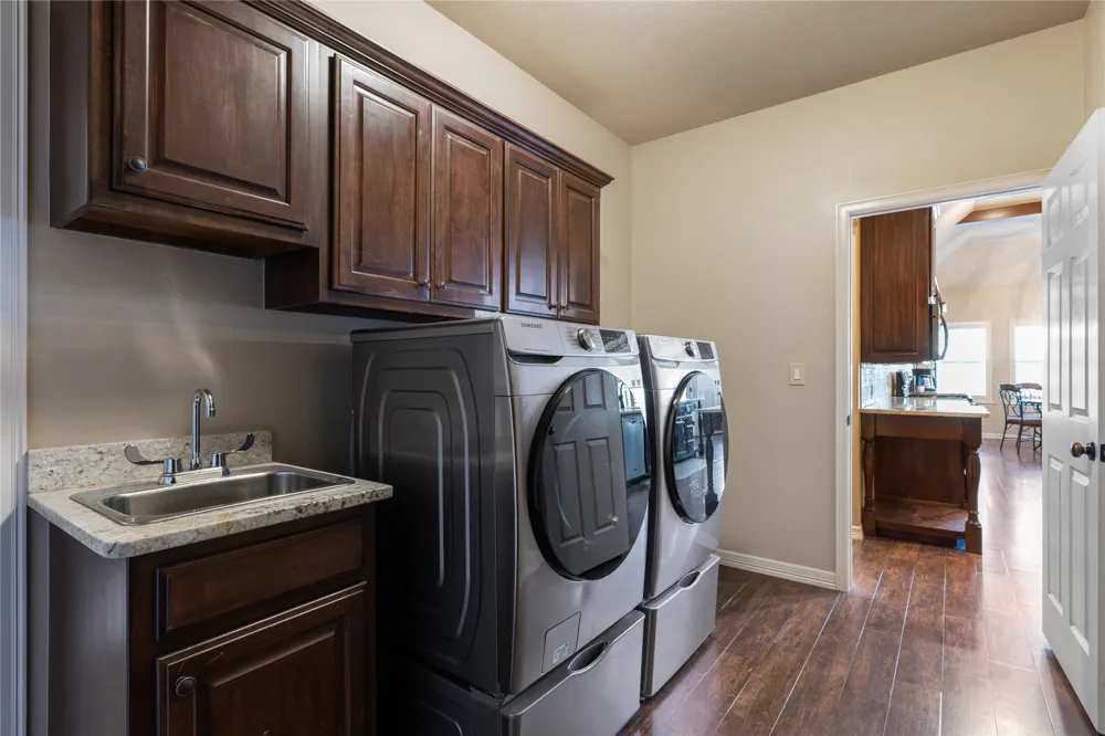 15490 21st East Avenue Skiatook, OK 74070