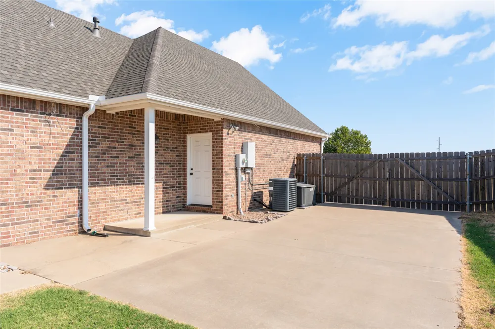 15490 21st East Avenue Skiatook, OK 74070
