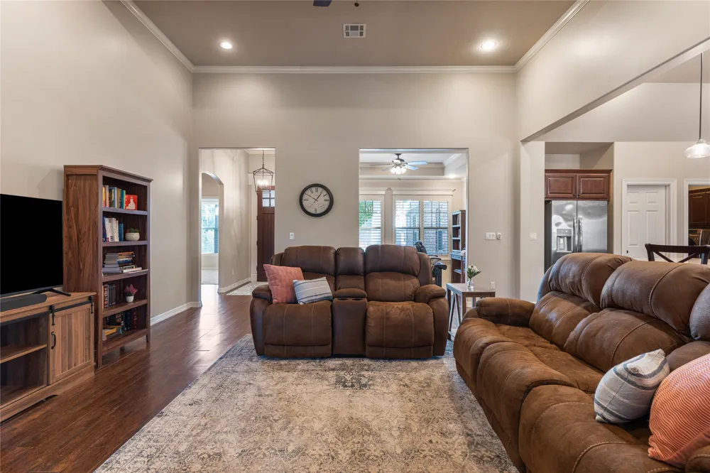 15490 21st East Avenue Skiatook, OK 74070