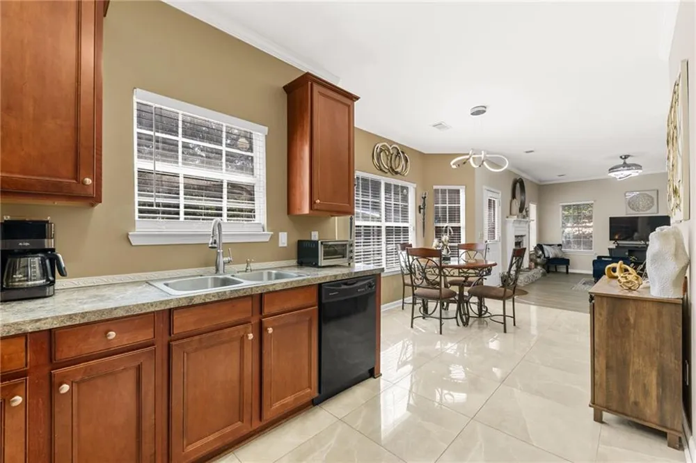 4825 Carly Way Lithonia, GA 30038