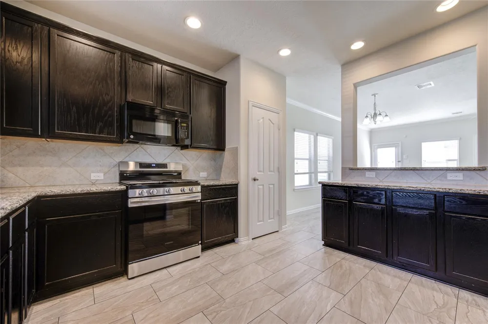 16723 Mammoth Springs Drive Houston, TX 77095
