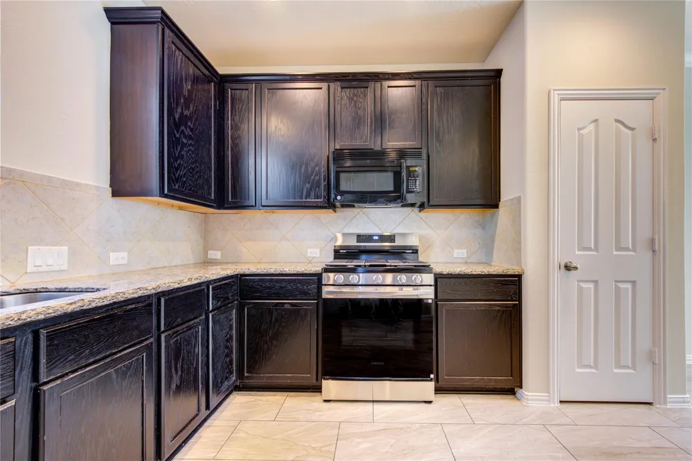 16723 Mammoth Springs Drive Houston, TX 77095