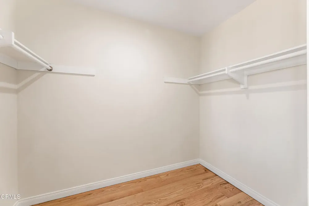 477 S Euclid Avenue #E Pasadena, CA 91101