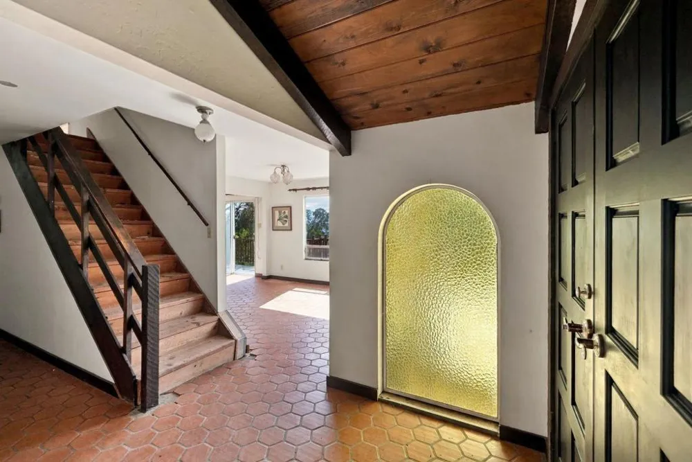 578 Portola Avenue El Granada, CA 94018