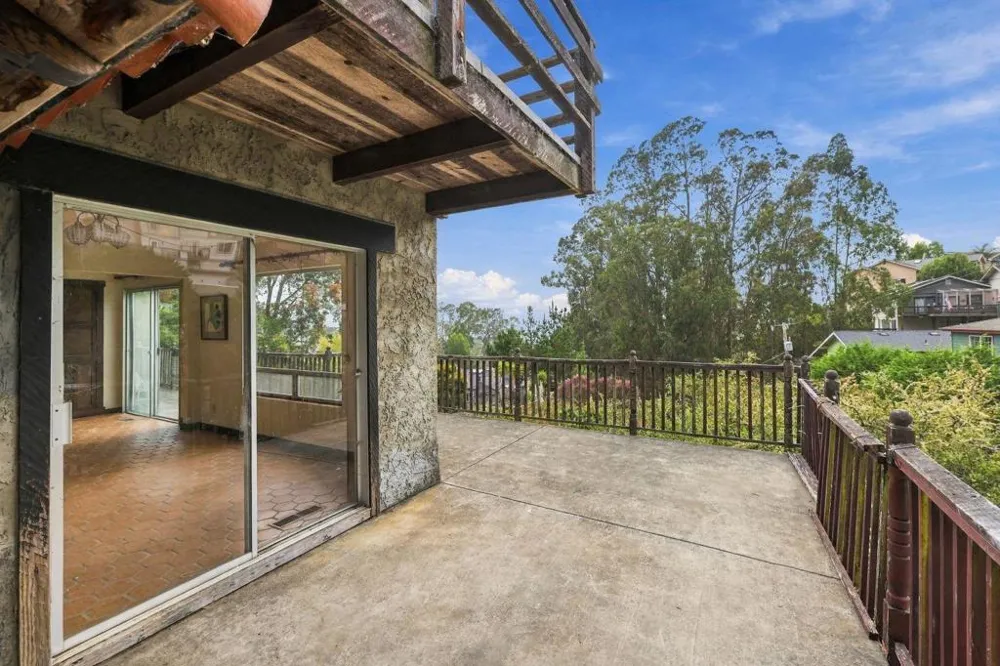 578 Portola Avenue El Granada, CA 94018