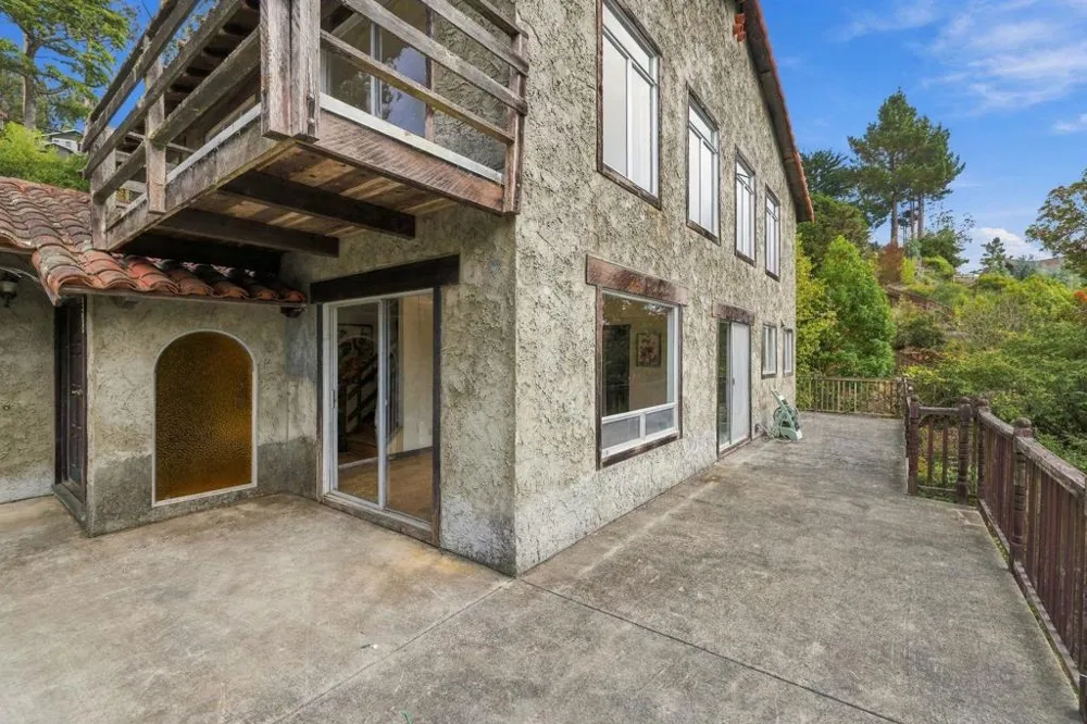 578 Portola Avenue El Granada, CA 94018