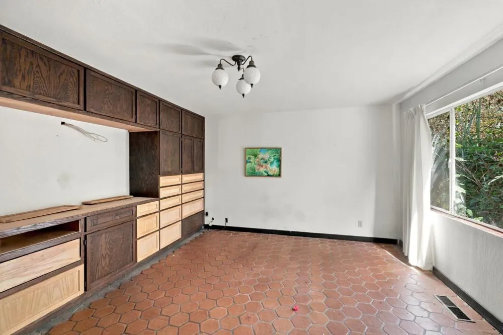 578 Portola Avenue El Granada, CA 94018