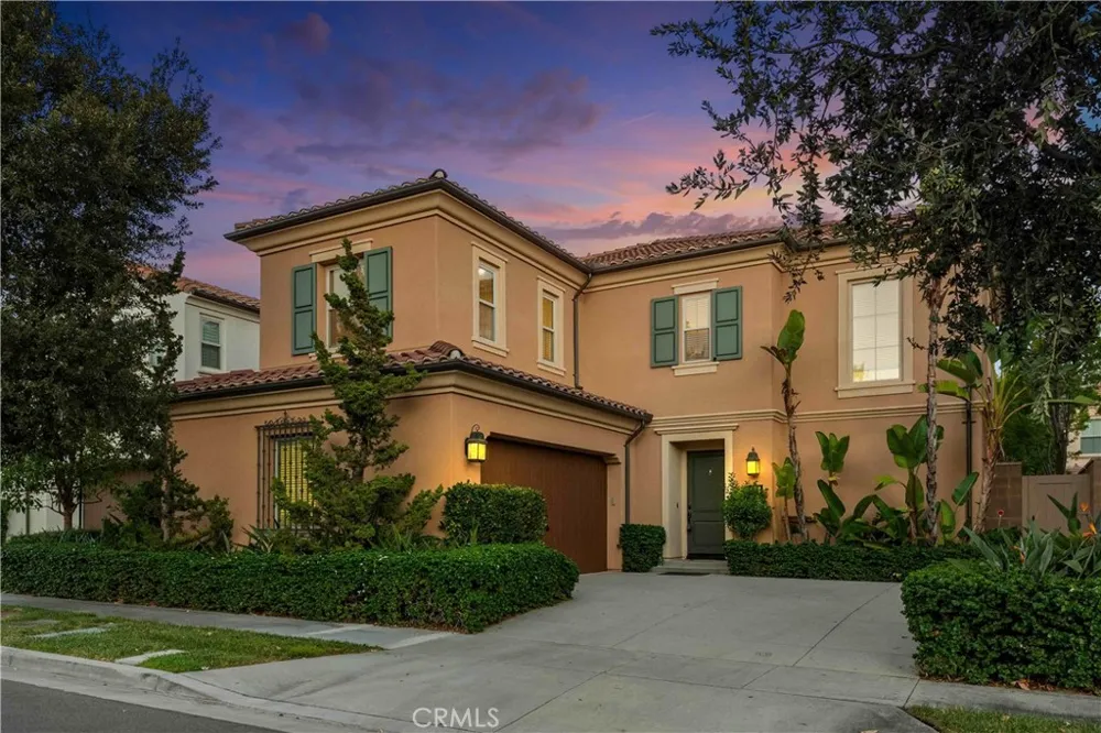126 Saybrook Irvine, CA 92620