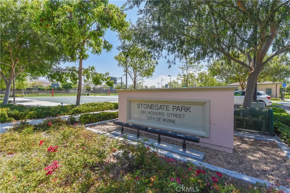 126 Saybrook Irvine, CA 92620