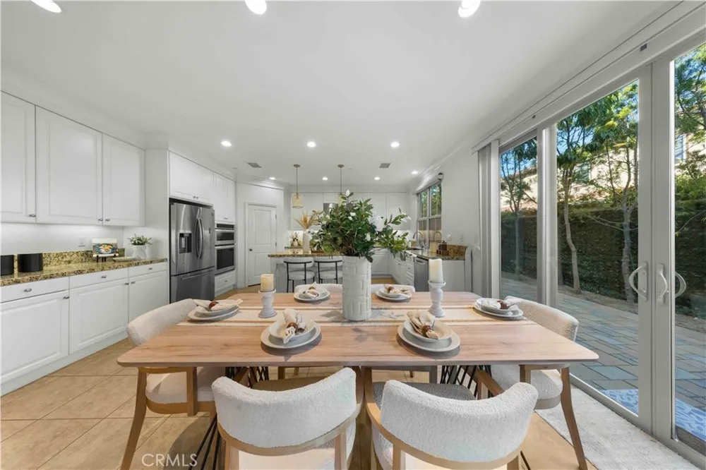 126 Saybrook Irvine, CA 92620
