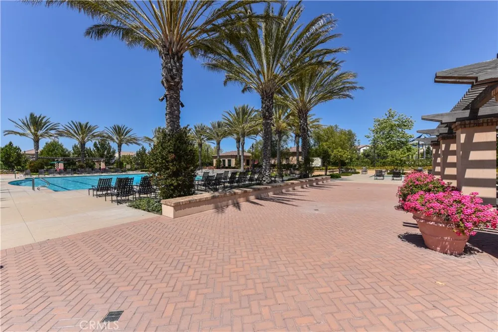 126 Saybrook Irvine, CA 92620