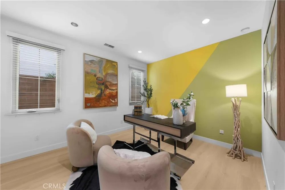 126 Saybrook Irvine, CA 92620