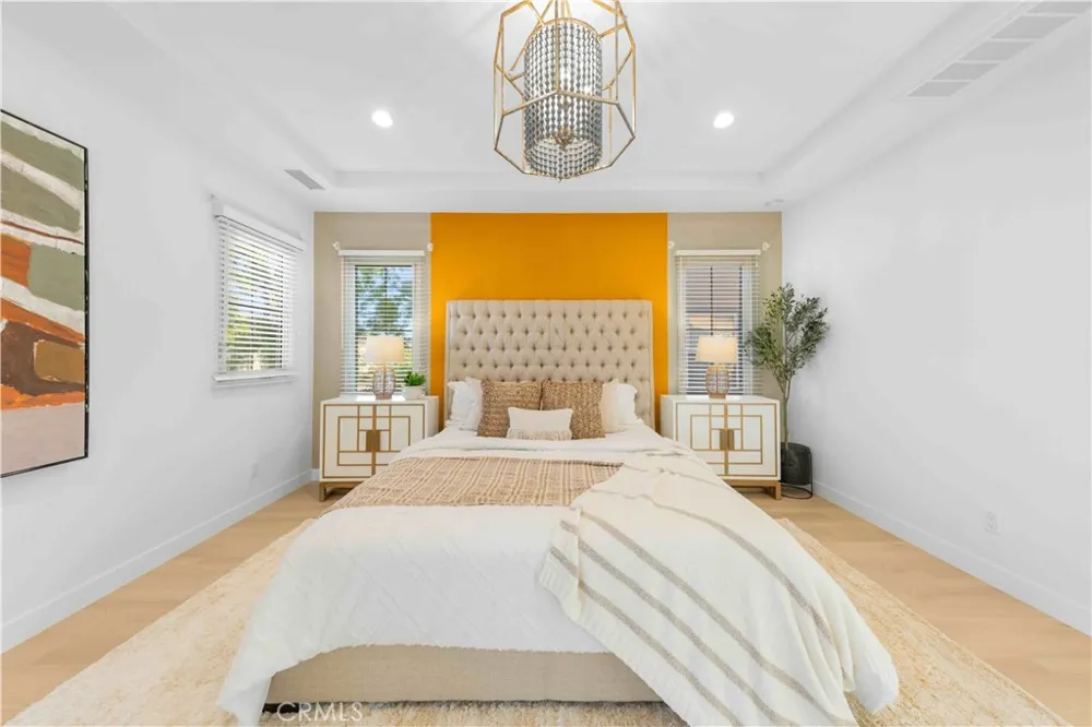 126 Saybrook Irvine, CA 92620