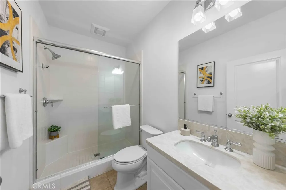 126 Saybrook Irvine, CA 92620