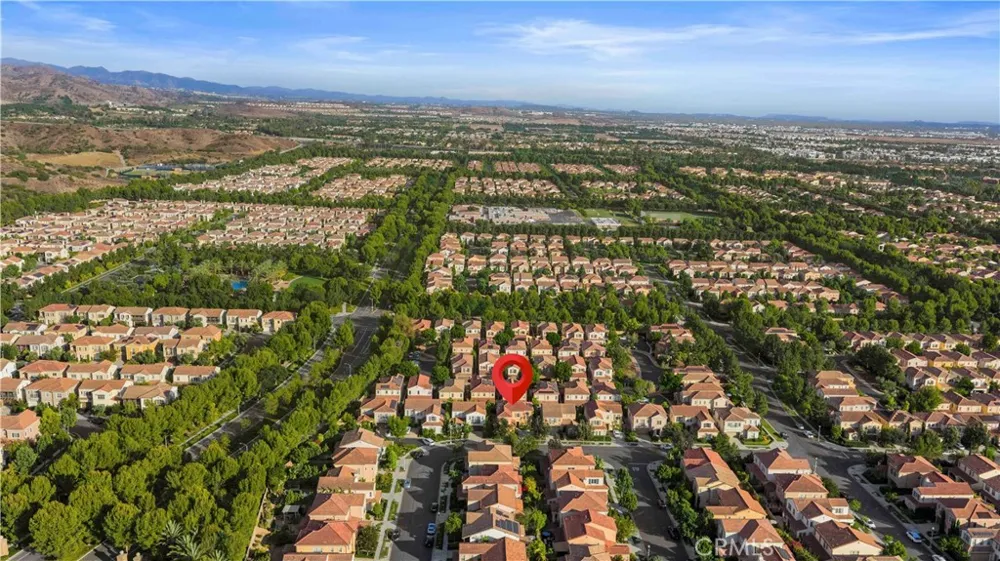 126 Saybrook Irvine, CA 92620