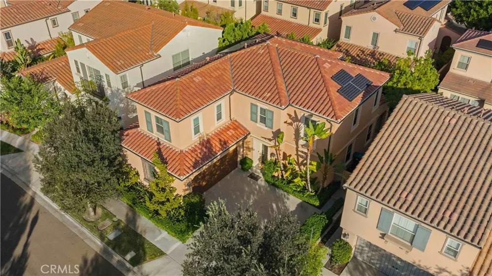 126 Saybrook Irvine, CA 92620