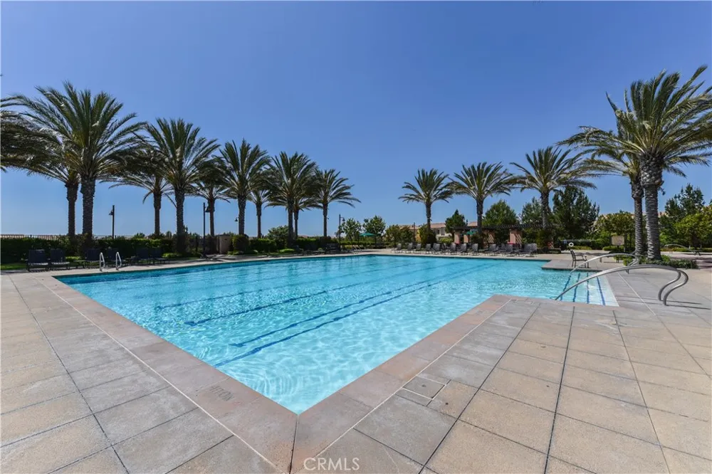 126 Saybrook Irvine, CA 92620