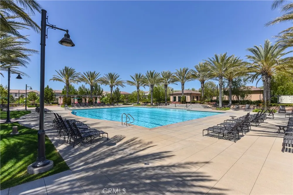 126 Saybrook Irvine, CA 92620