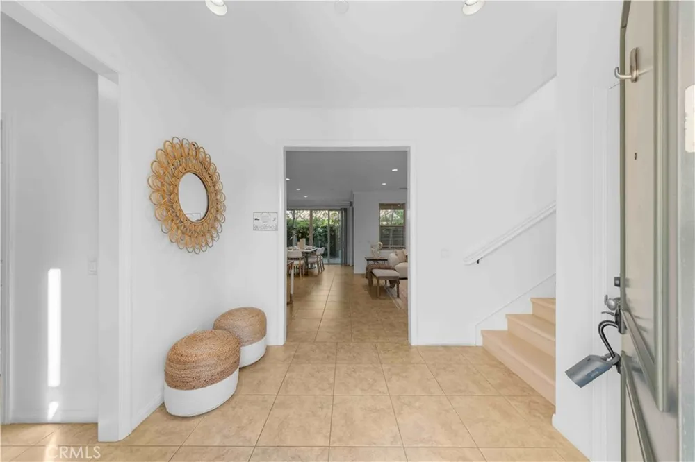 126 Saybrook Irvine, CA 92620