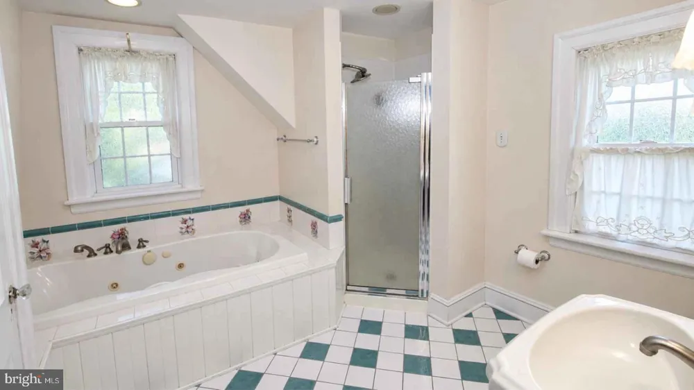 4101 NOTTINGHAM WAY Trenton, NJ 08690