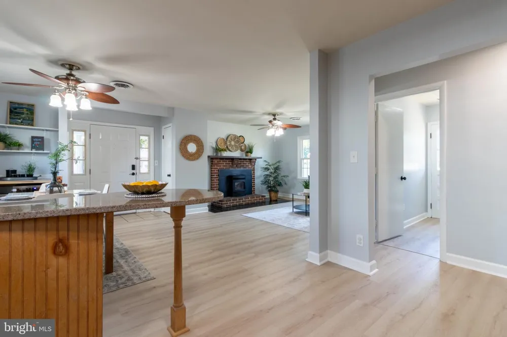 2109 SHORE DRIVE Edgewater, MD 21037