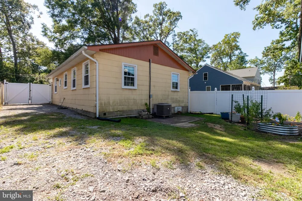 2109 SHORE DRIVE Edgewater, MD 21037
