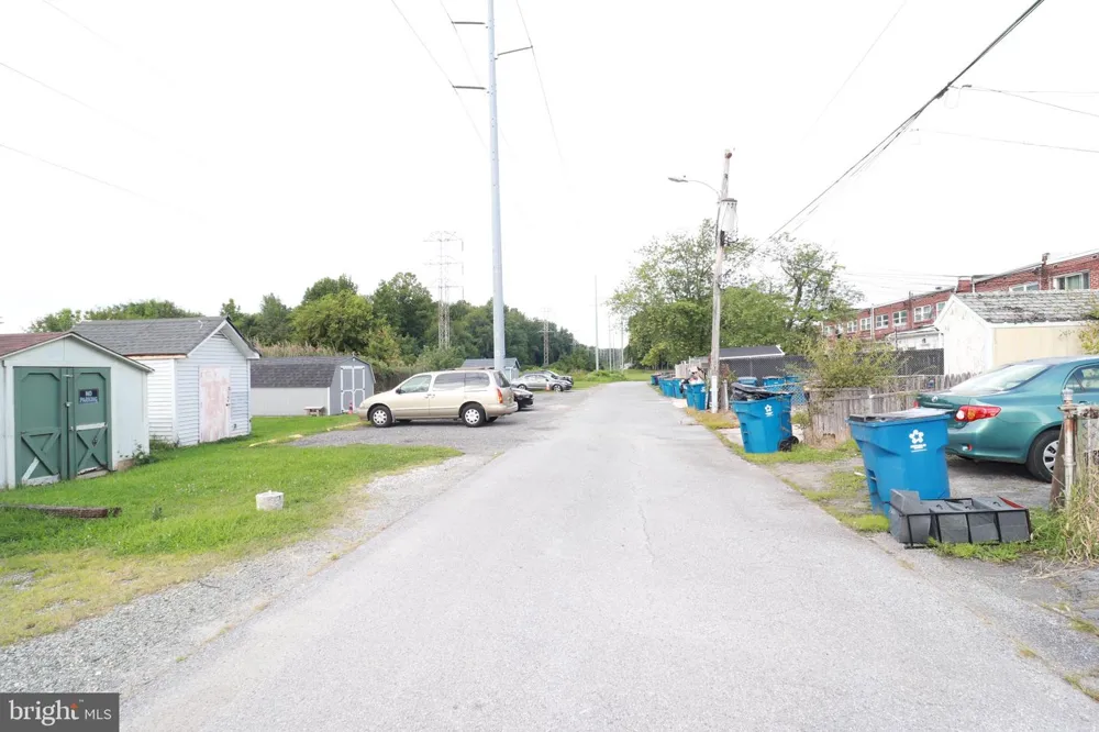 1350 MAPLE AVENUE Elsmere, DE 19805
